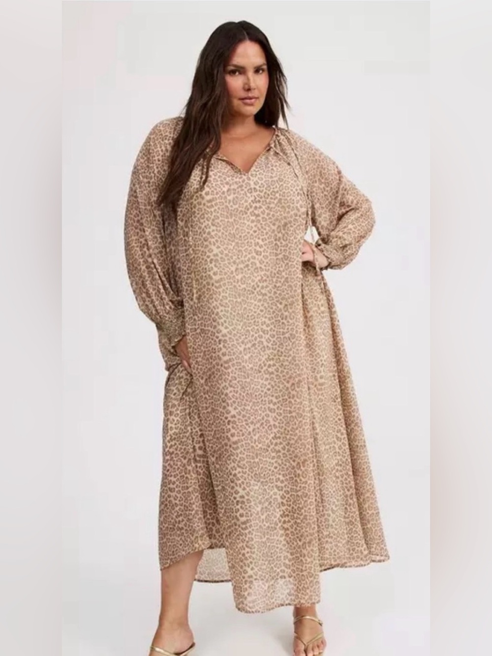 Torrid Chiffon Maxi Dress     
SIZE 2X   **NWT**